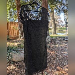 Black lace and beaded dress 20W